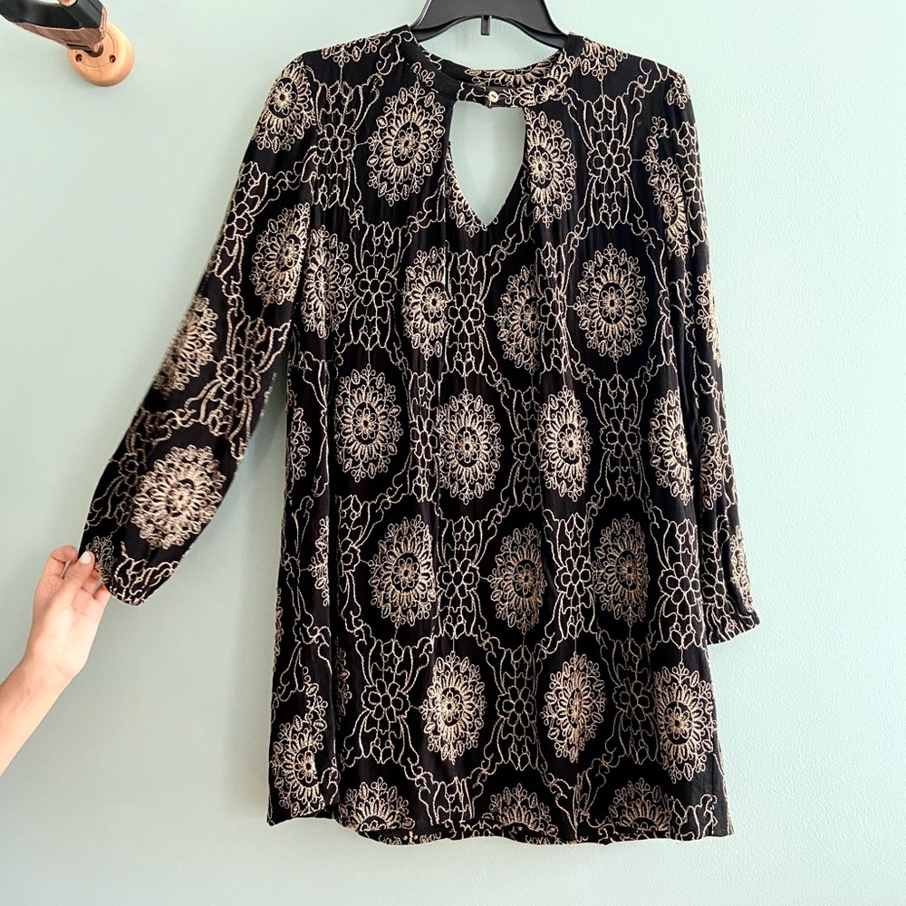 Black and beige mini long sleeve dress✨